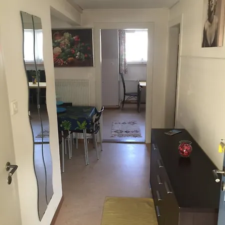 Bahnhofstrasse 2 Apartment